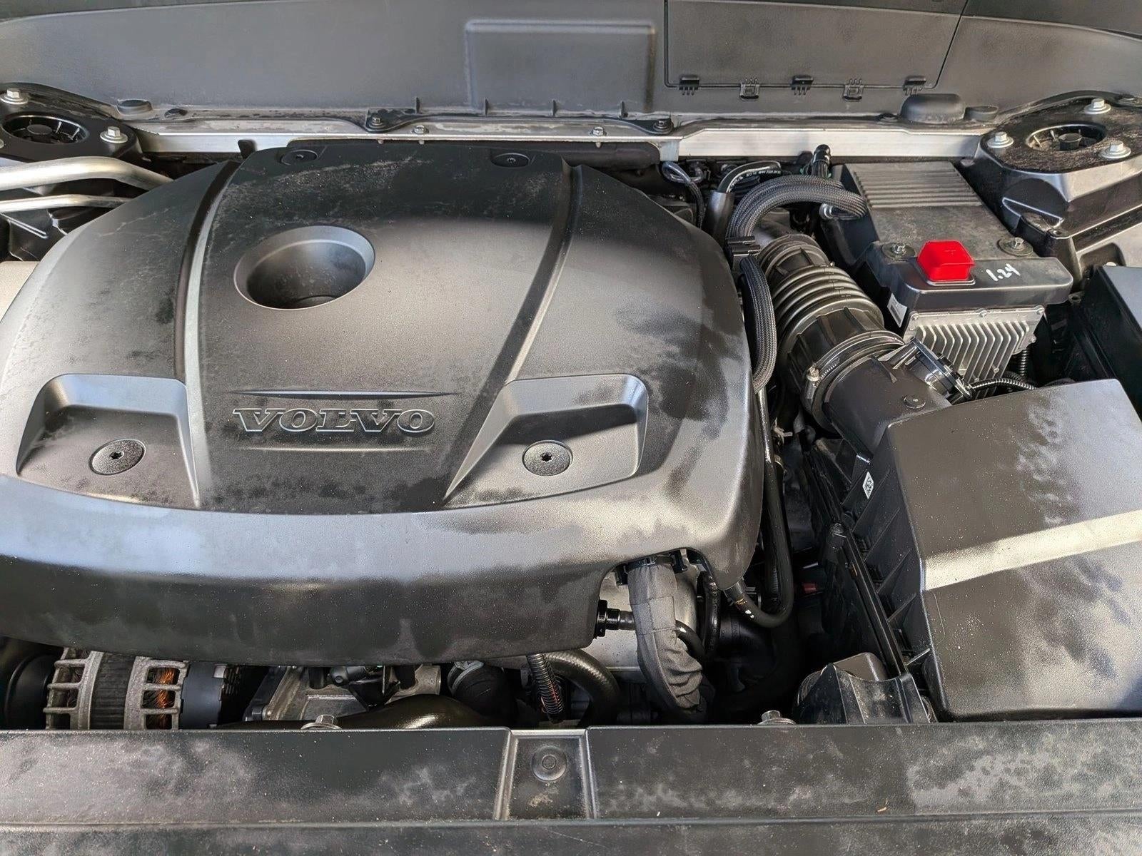 2017 Volvo XC90 T6 AWD 7-Passenger Momentum