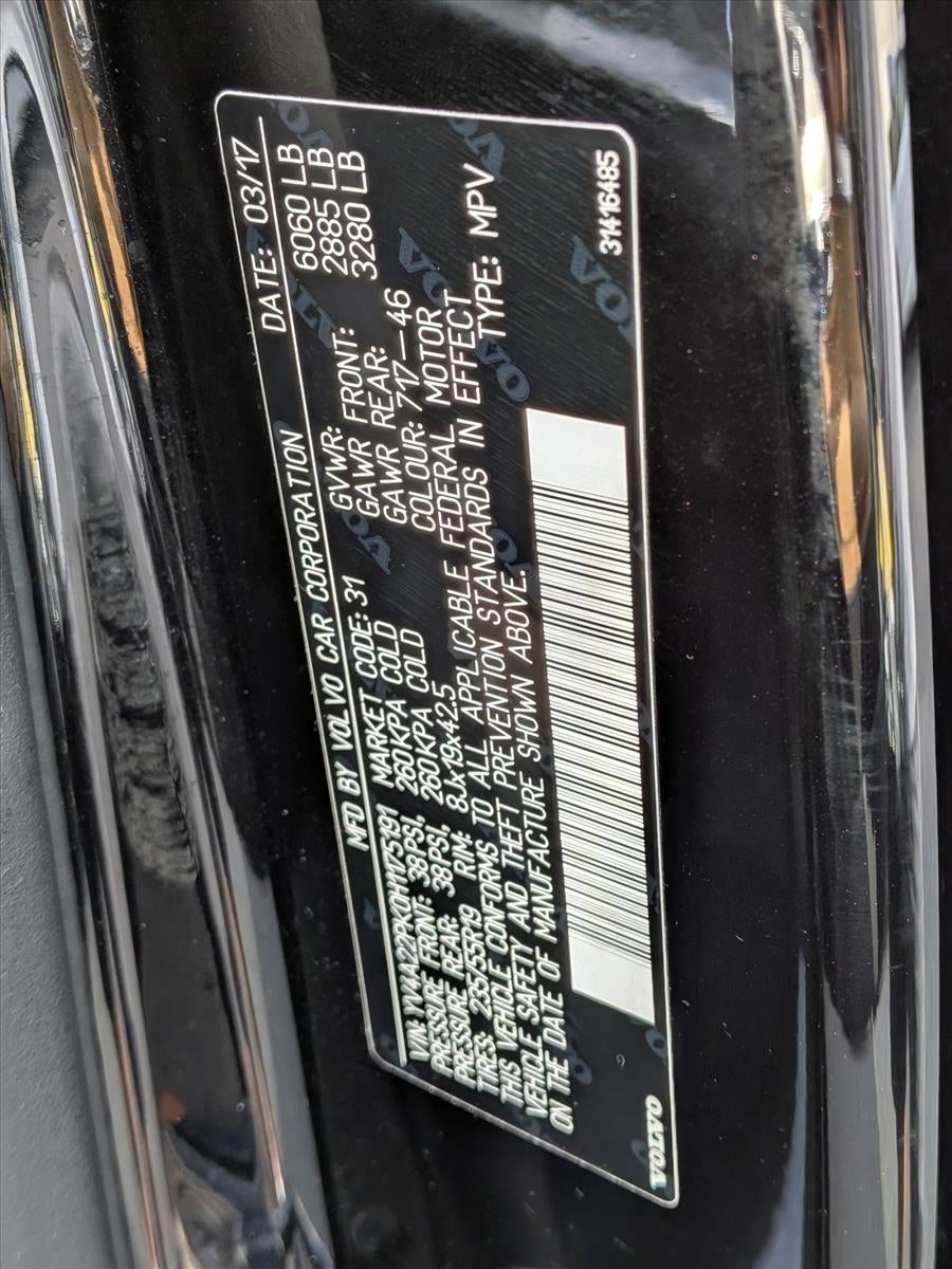 2017 Volvo XC90 T6 AWD 7-Passenger Momentum