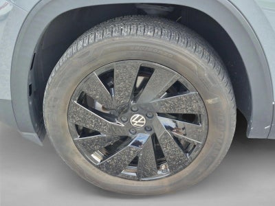 2024 Volkswagen Atlas Cross Sport 2.0T SE w/Technology FWD