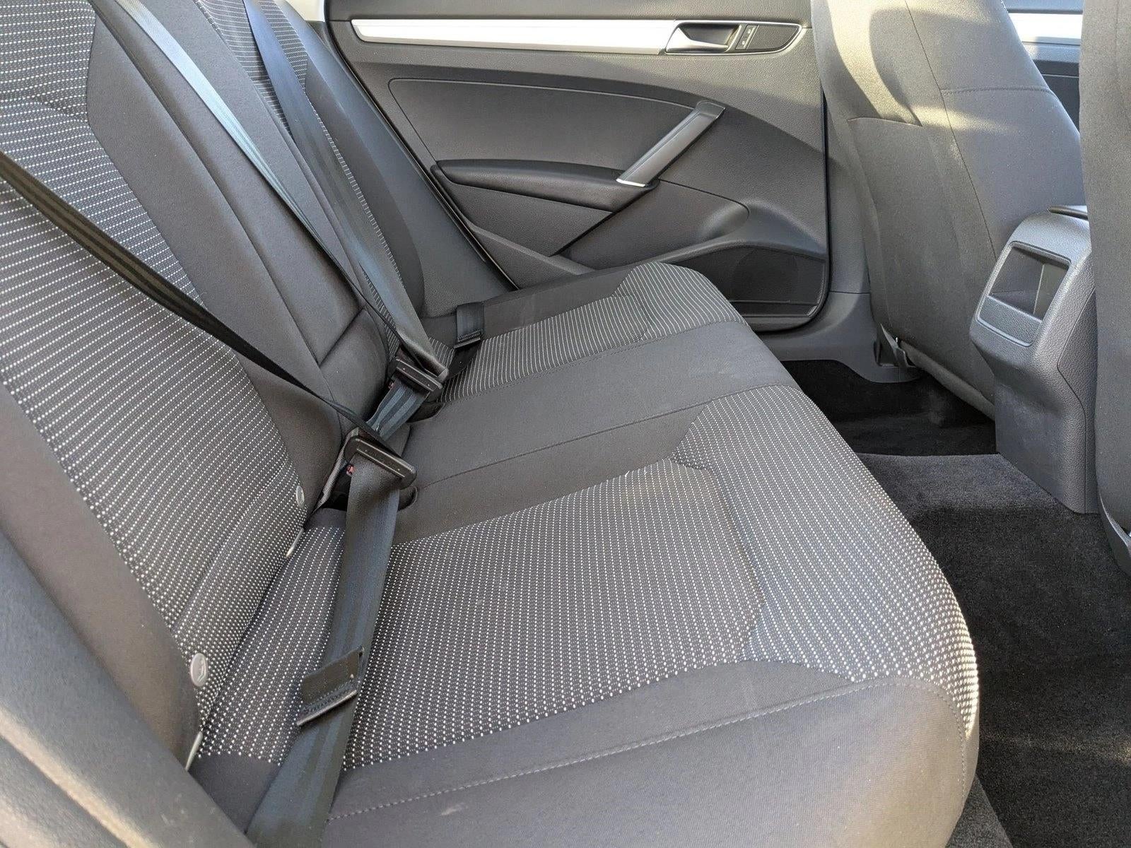 2017 Volkswagen Passat 1.8T S Auto