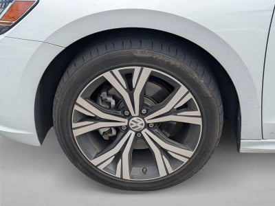 2022 Volkswagen Passat 2.0T SE Auto