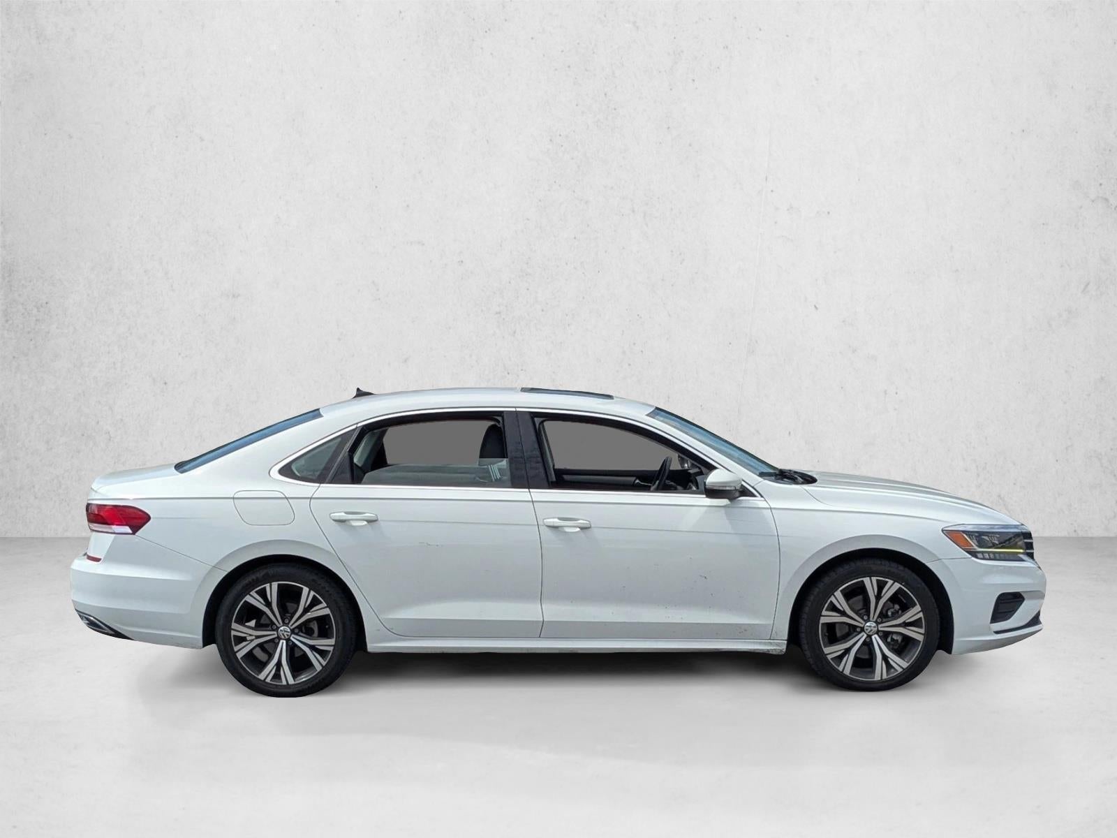 2022 Volkswagen Passat 2.0T SE Auto