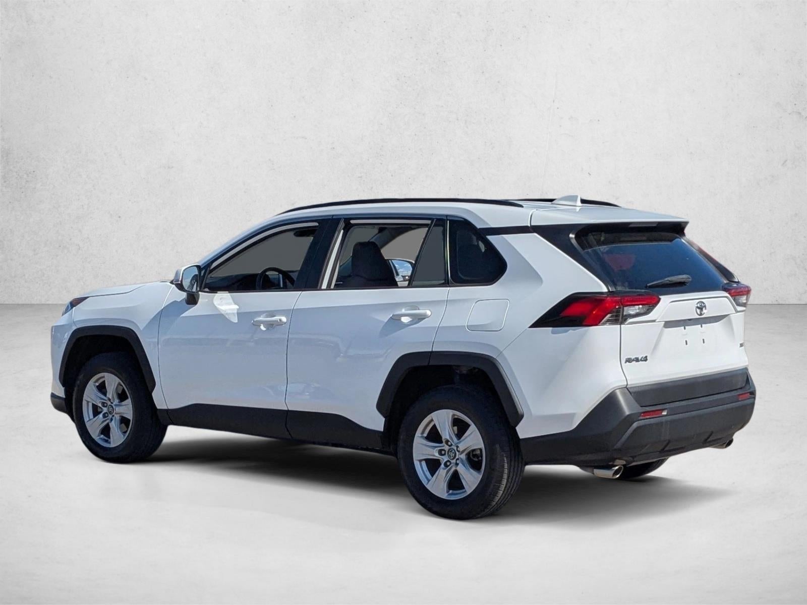 2020 Toyota RAV4 XLE FWD (GS)