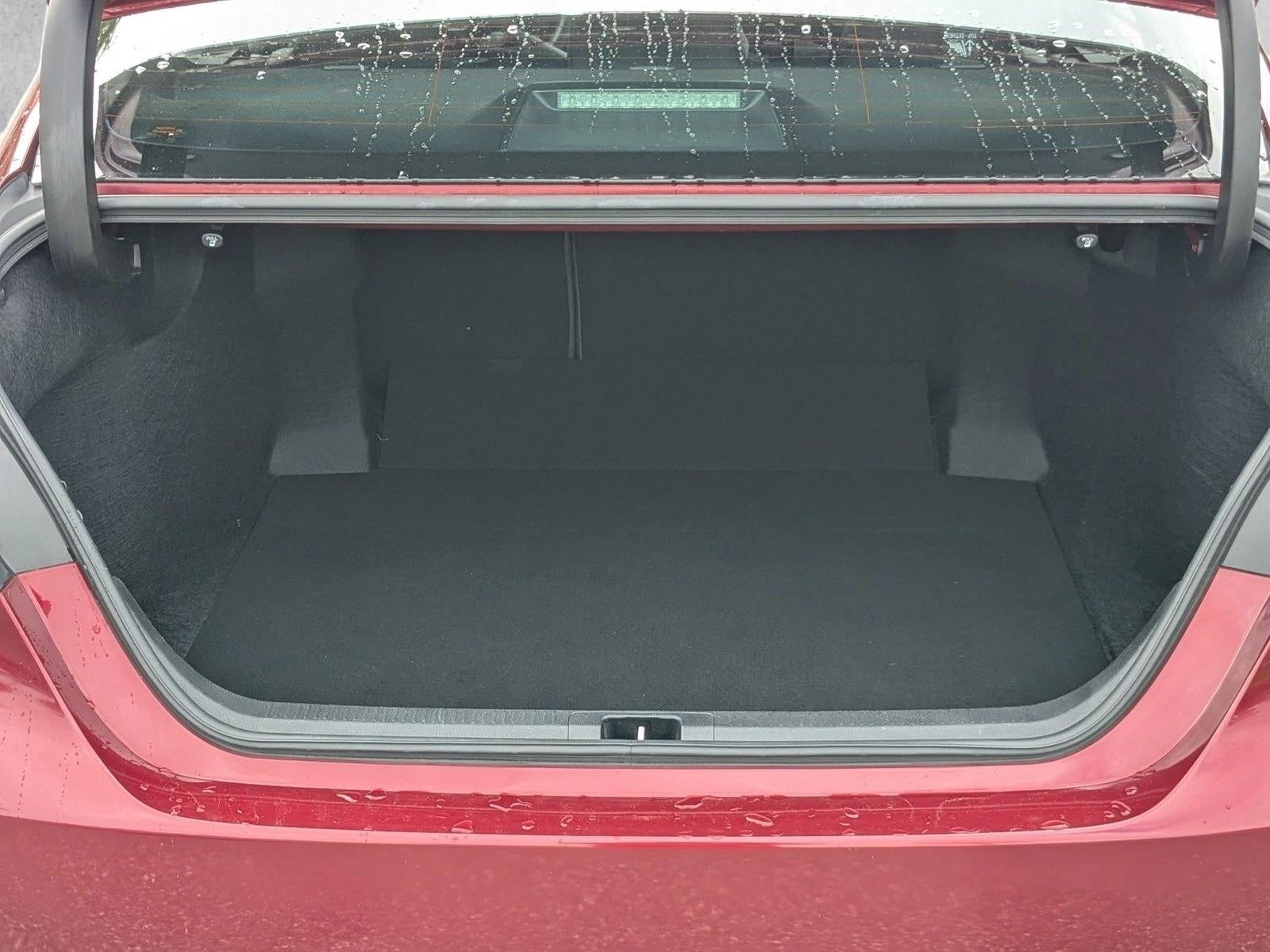 2018 Toyota Camry Hybrid SE CVT (Natl)