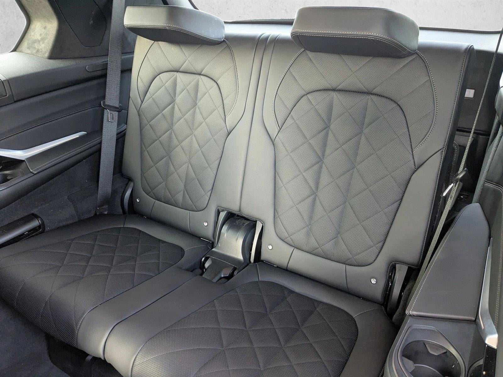 2023 BMW X7 xDrive40i Sports Activity Vehicle