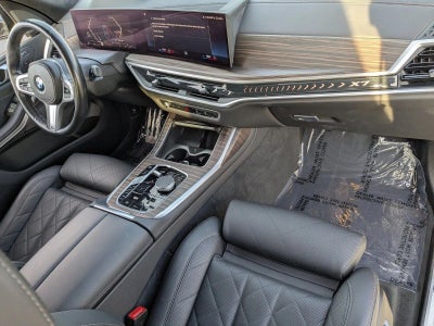 2023 BMW X7 xDrive40i Sports Activity Vehicle