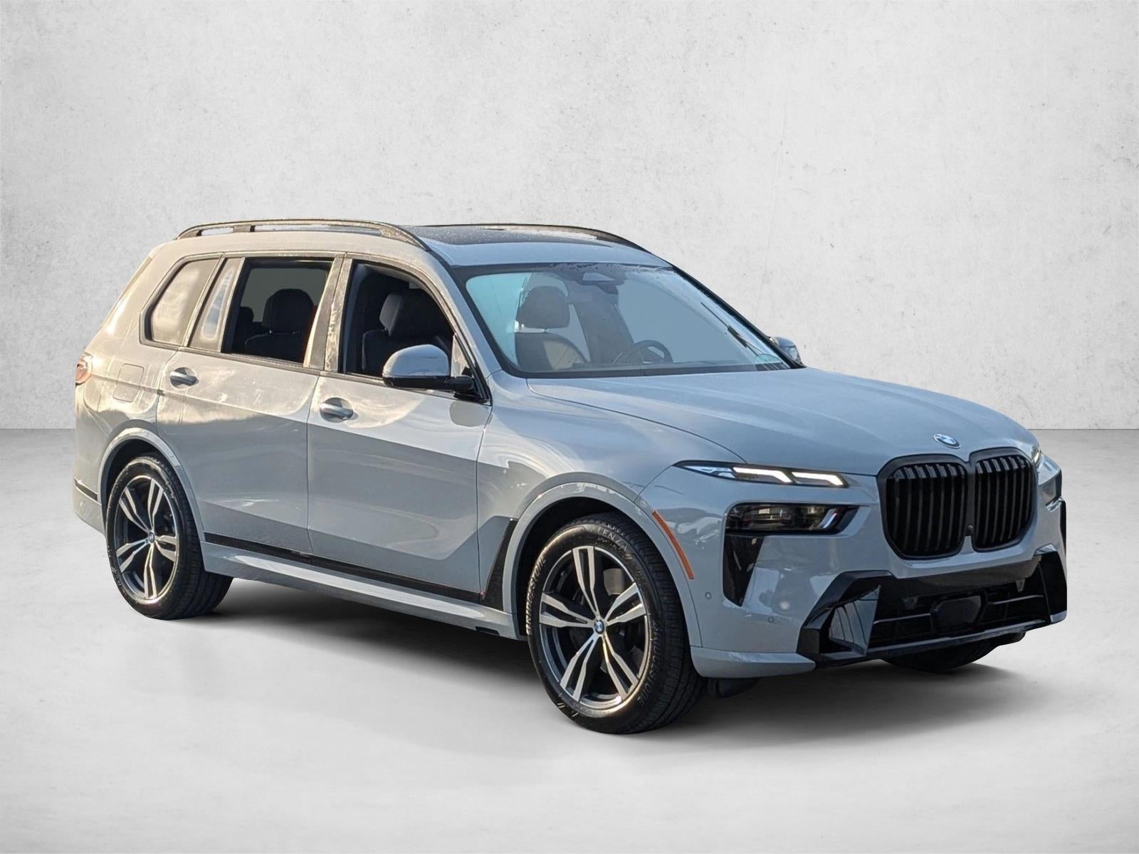 2023 BMW X7 xDrive40i Sports Activity Vehicle