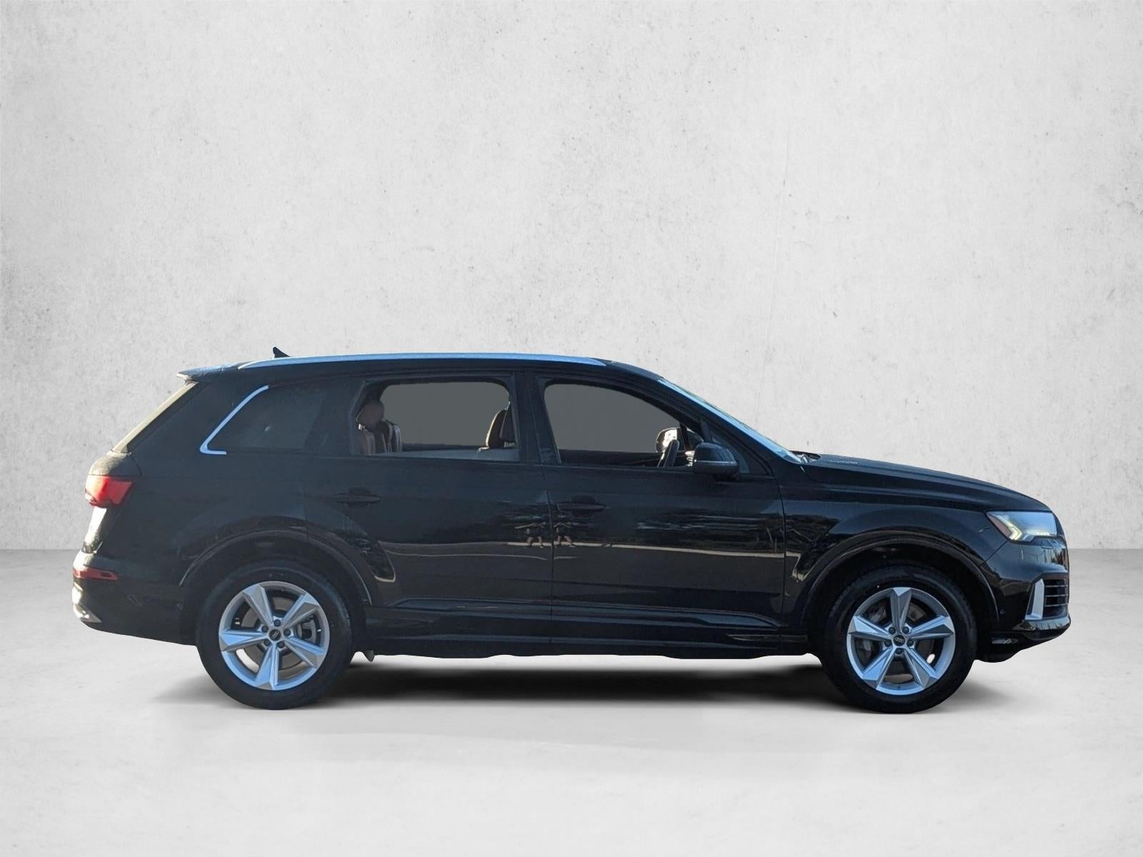 2023 Audi Q7 Premium 55 TFSI quattro