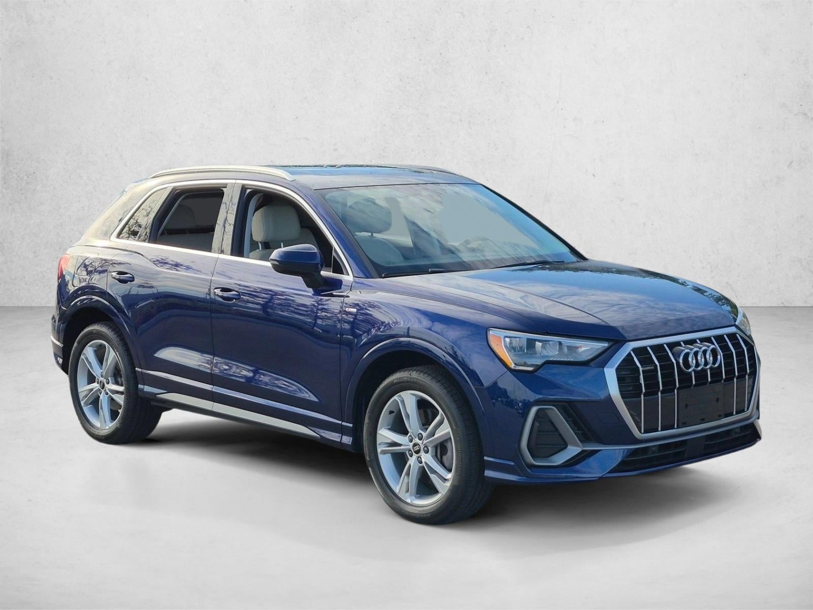 2022 Audi Q3 S line Premium 45 TFSI quattro