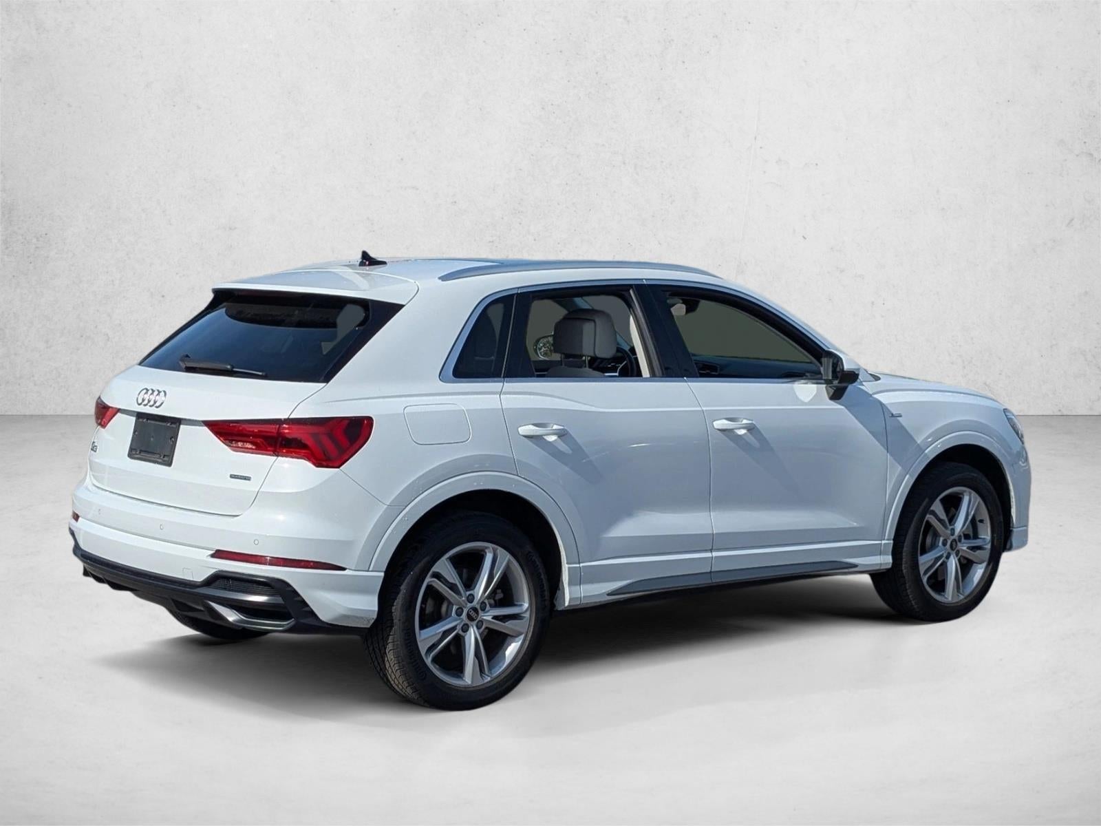 2022 Audi Q3 S line Premium Plus 45 TFSI quattro