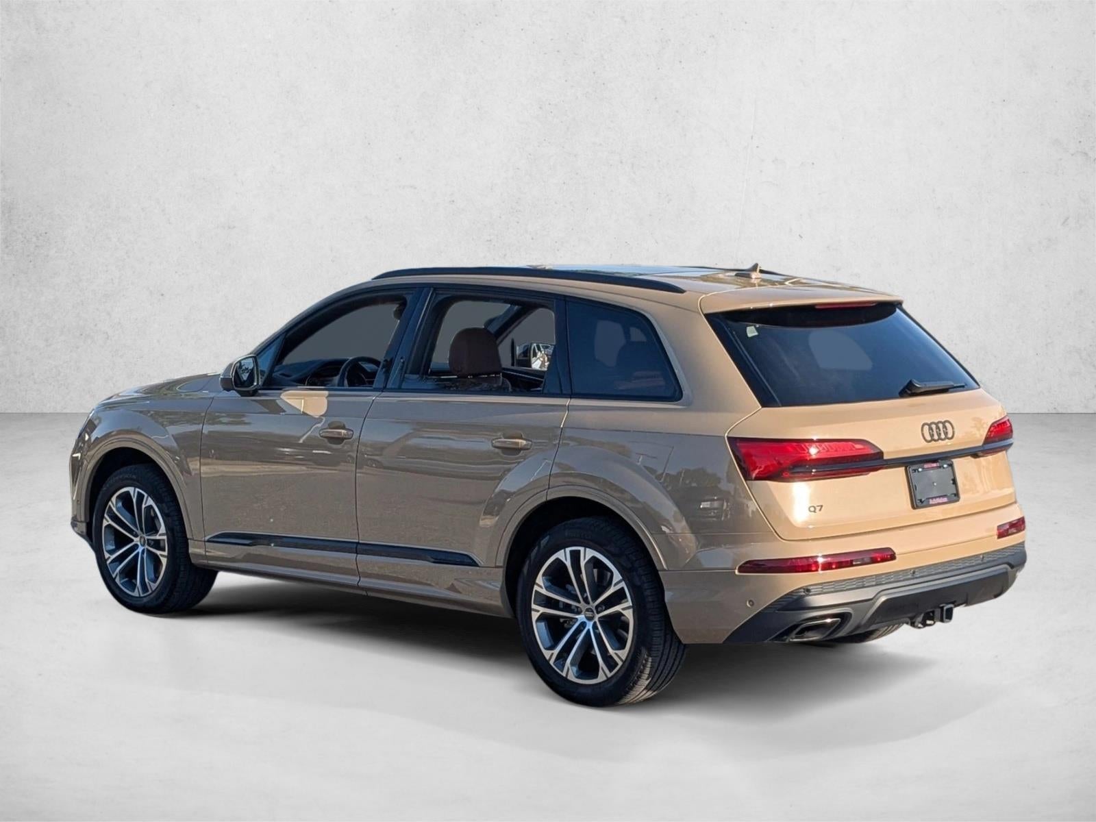 2025 Audi Q7 Premium Plus 45 TFSI quattro
