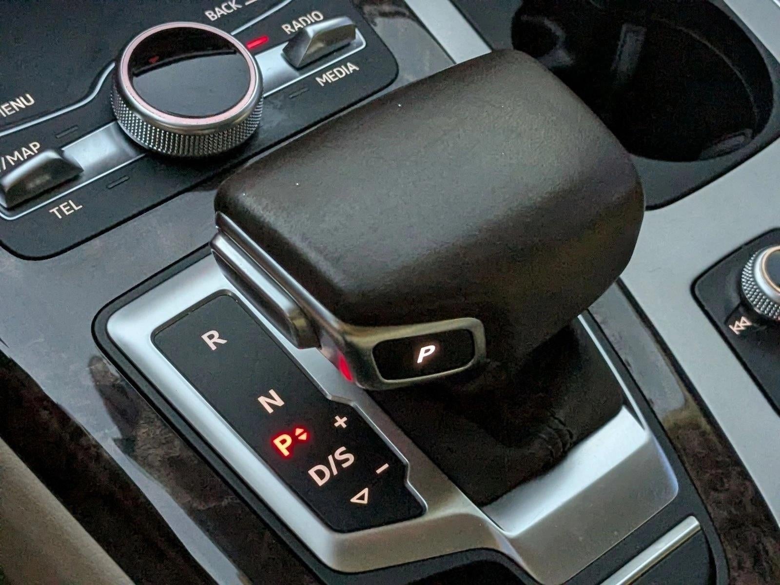 2019 Audi Q7 Premium Plus 45 TFSI quattro