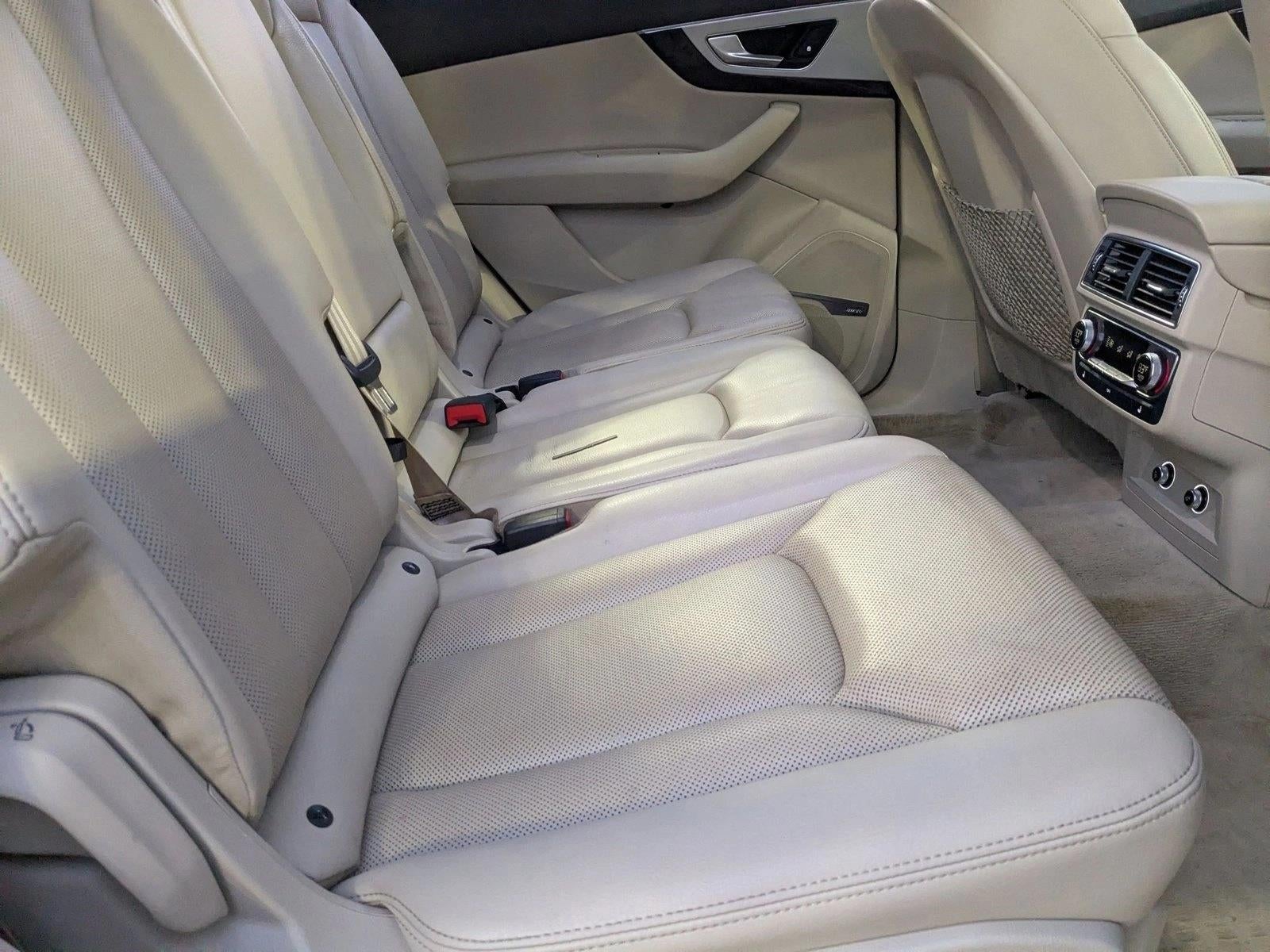 2019 Audi Q7 Premium Plus 45 TFSI quattro