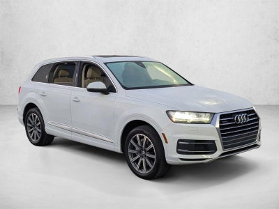 2019 Audi Q7 Premium Plus 45 TFSI quattro
