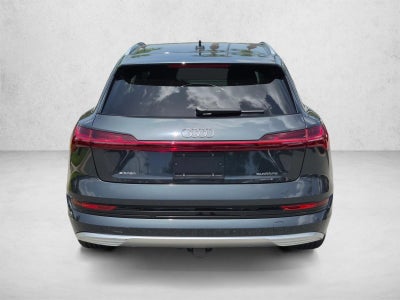 2021 Audi e-tron Prestige quattro