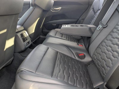 2023 Audi e-tron GT Premium Plus quattro