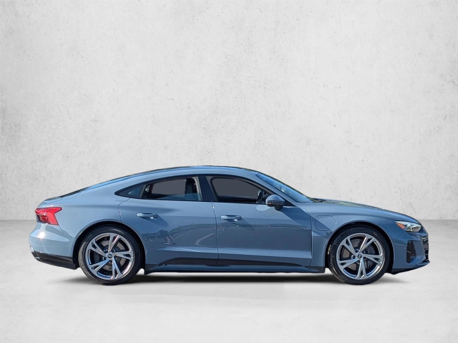 2023 Audi e-tron GT Premium Plus quattro