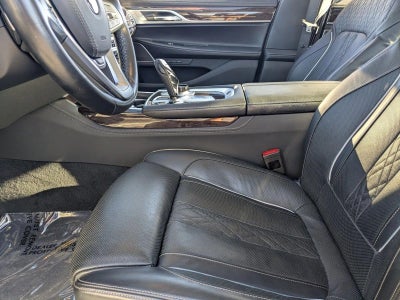 2020 BMW 750i xDrive Sedan