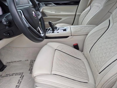 2021 BMW ALPINA B7 xDrive Sedan