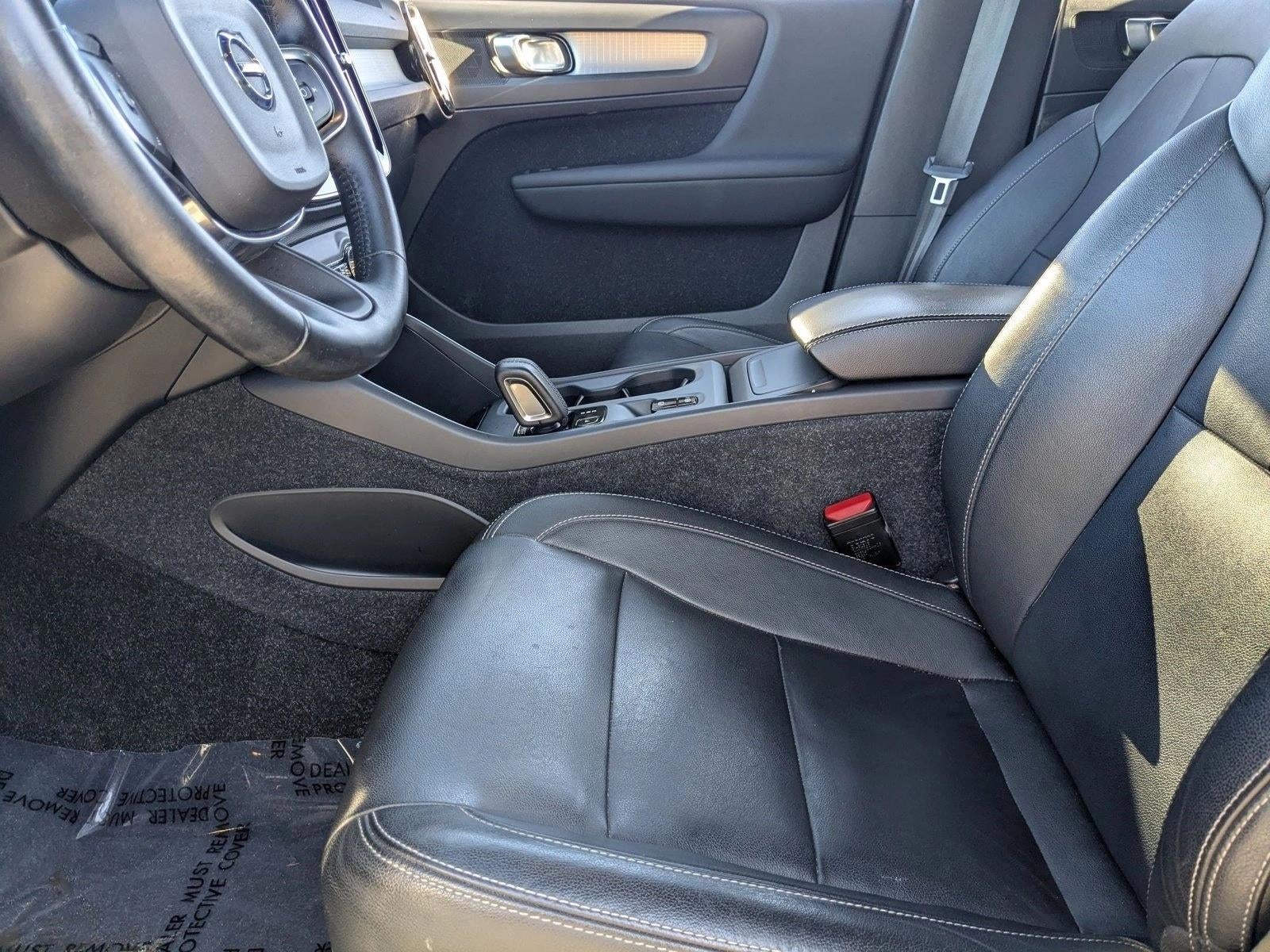 2020 Volvo XC40 T4 FWD Momentum