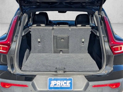 2020 Volvo XC40 T4 FWD Momentum