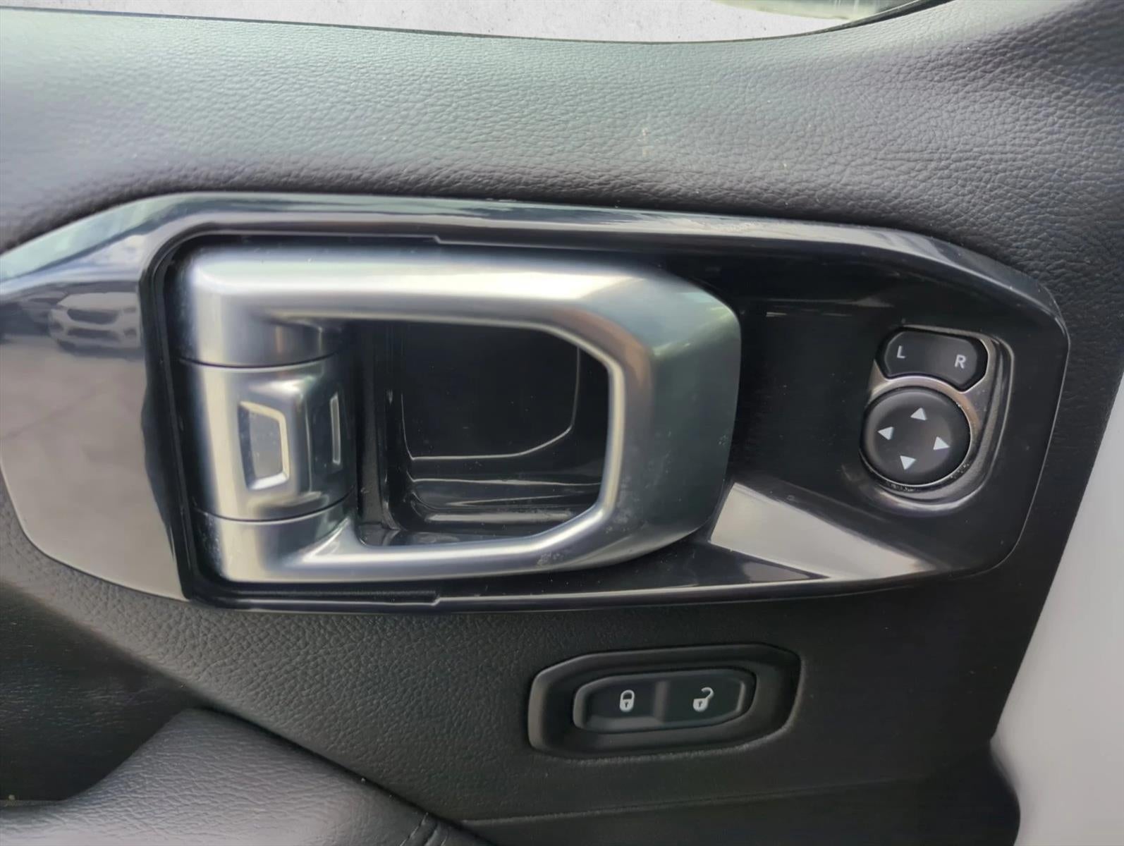 2021 Jeep Wrangler Unlimited Sahara Altitude 4x4