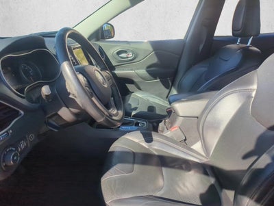 2019 Jeep Cherokee Limited FWD