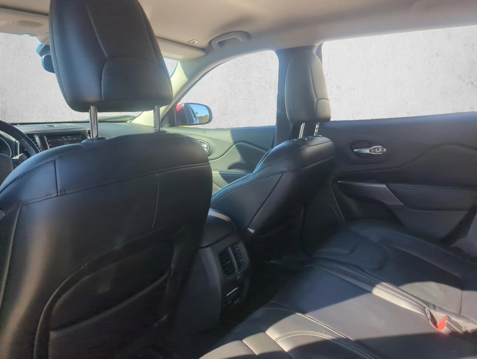 2019 Jeep Cherokee Limited FWD