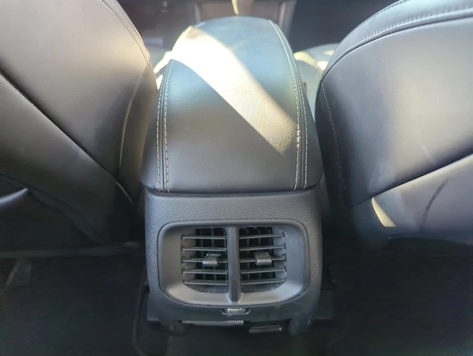 2019 Jeep Cherokee Limited FWD