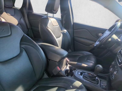 2019 Jeep Cherokee Limited FWD