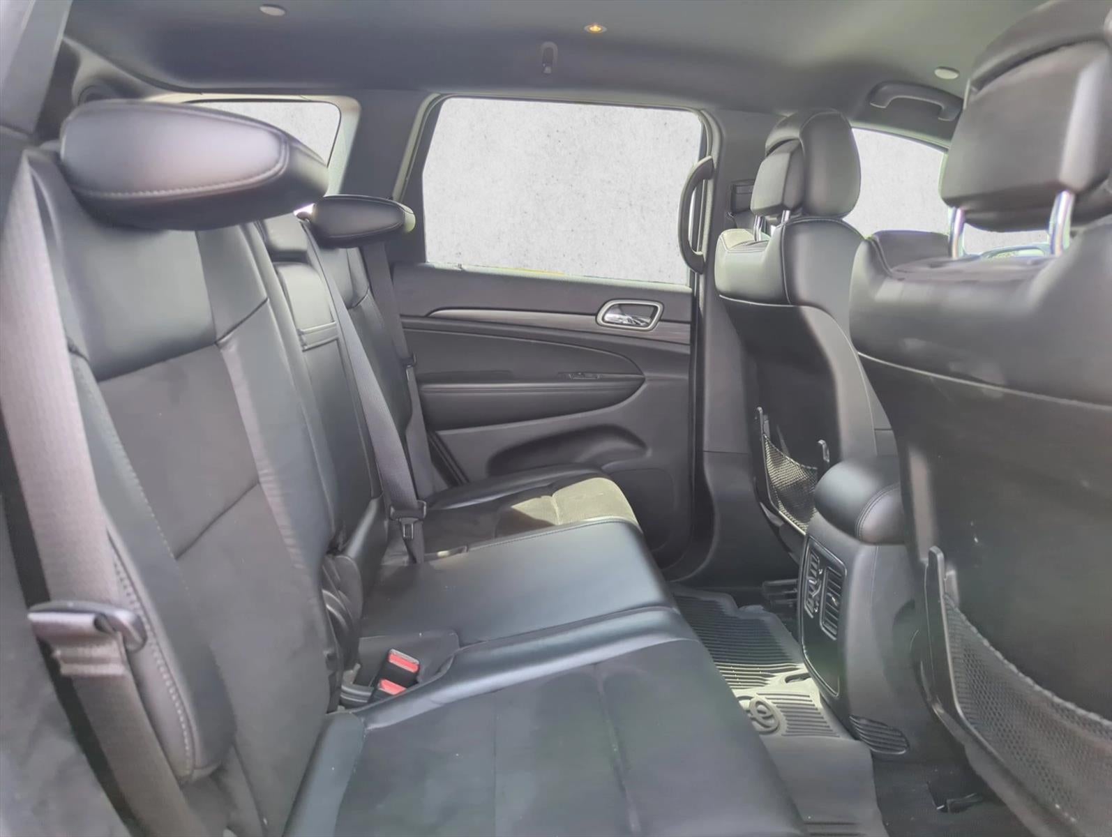 2019 Jeep Grand Cherokee Laredo E 4x2