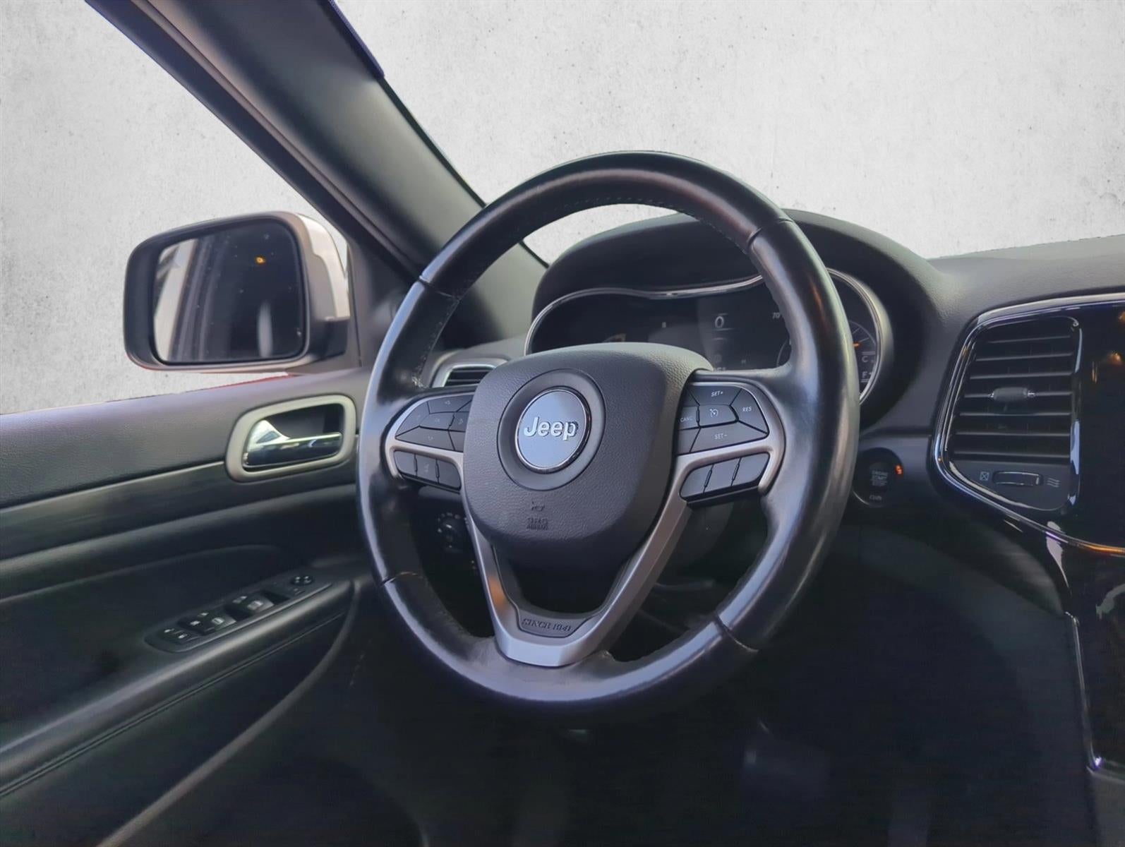 2020 Jeep Grand Cherokee Altitude 4x2