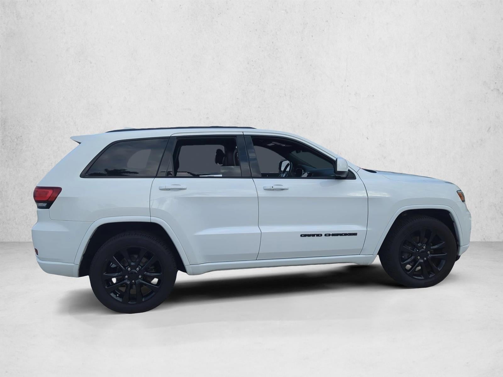 2020 Jeep Grand Cherokee Altitude 4x2
