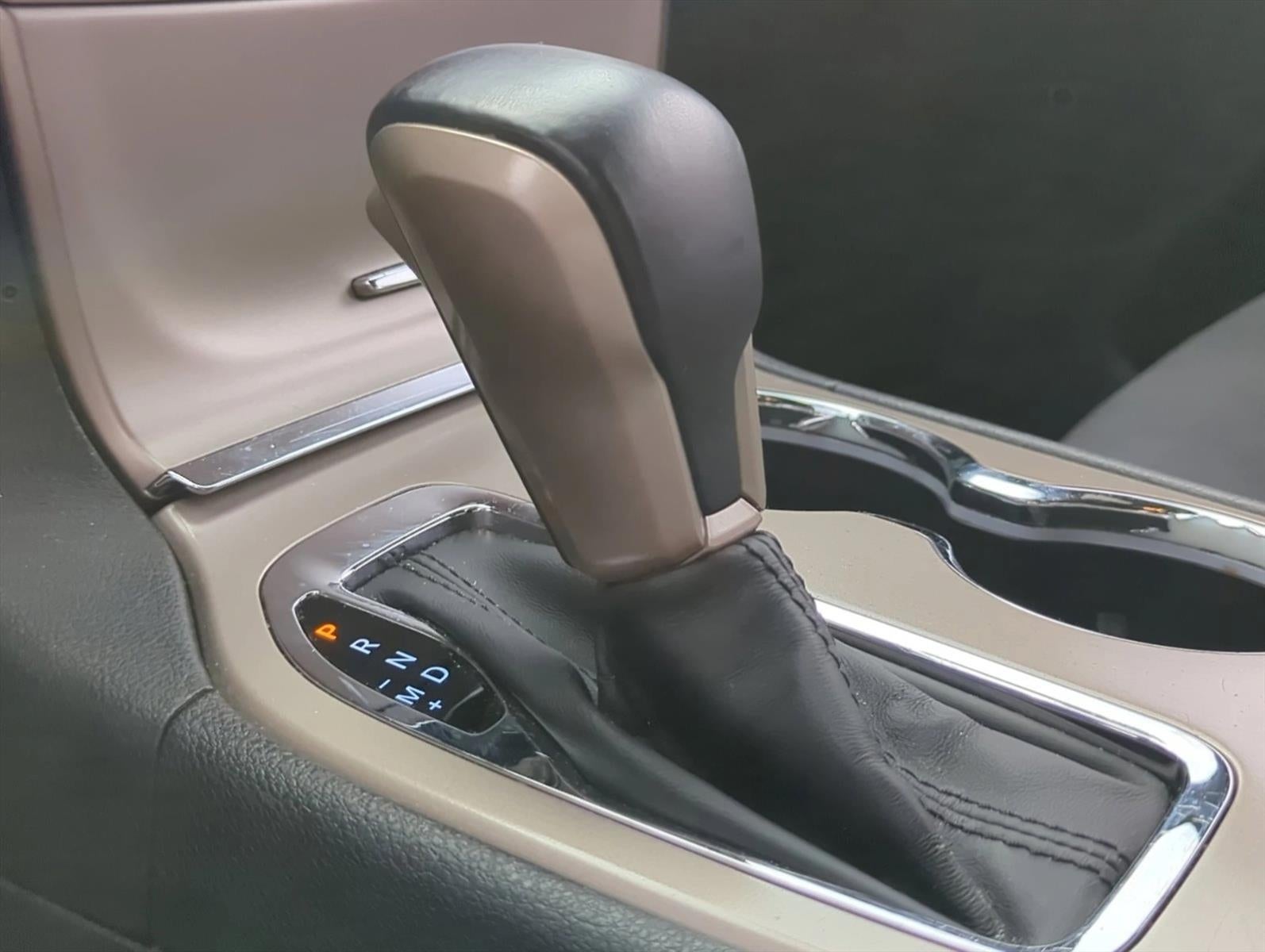 2017 Jeep Grand Cherokee Laredo 4x2