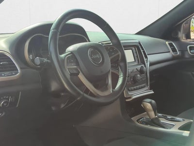 2017 Jeep Grand Cherokee Laredo 4x2