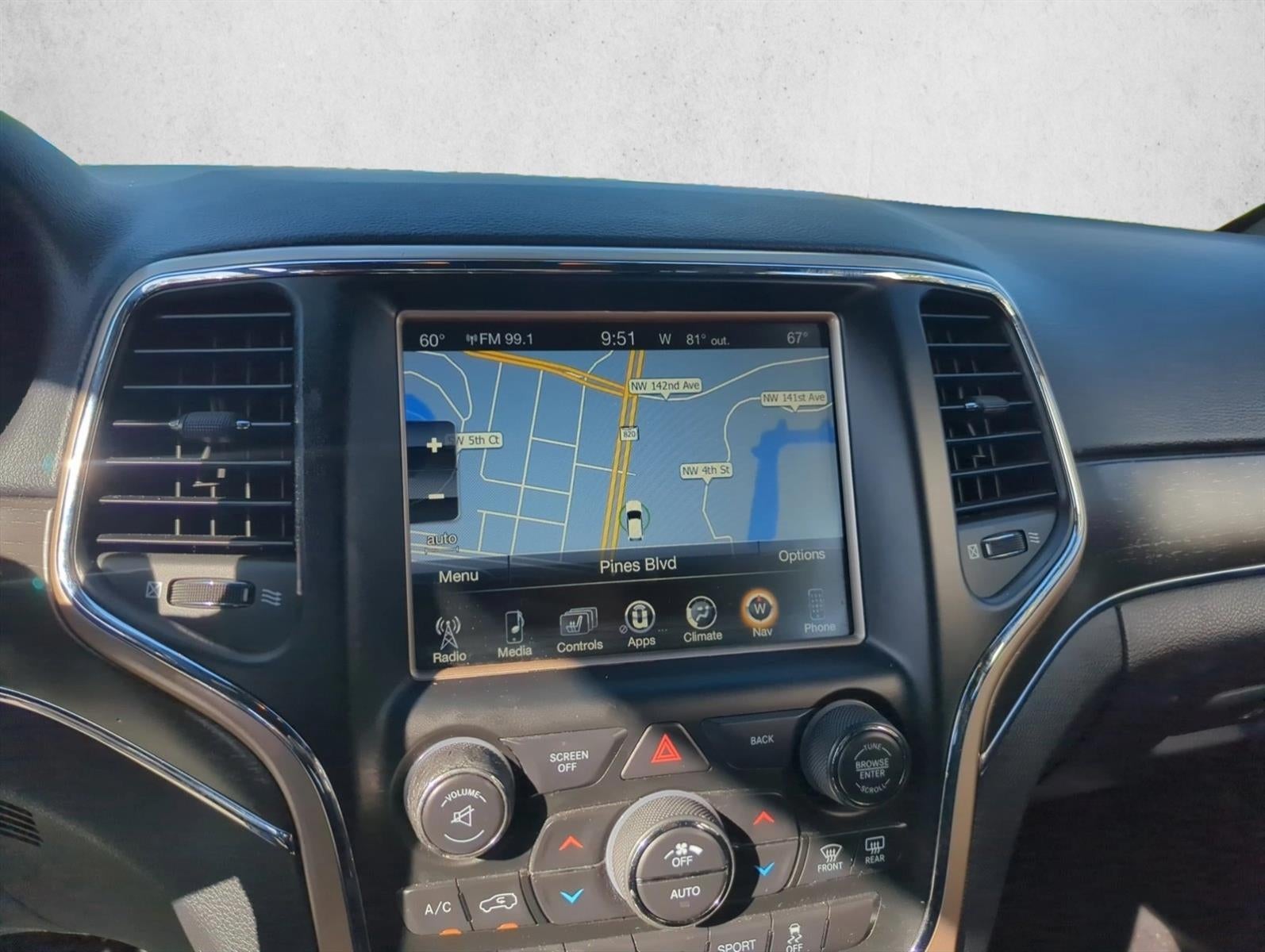 2017 Jeep Grand Cherokee Limited 4x2