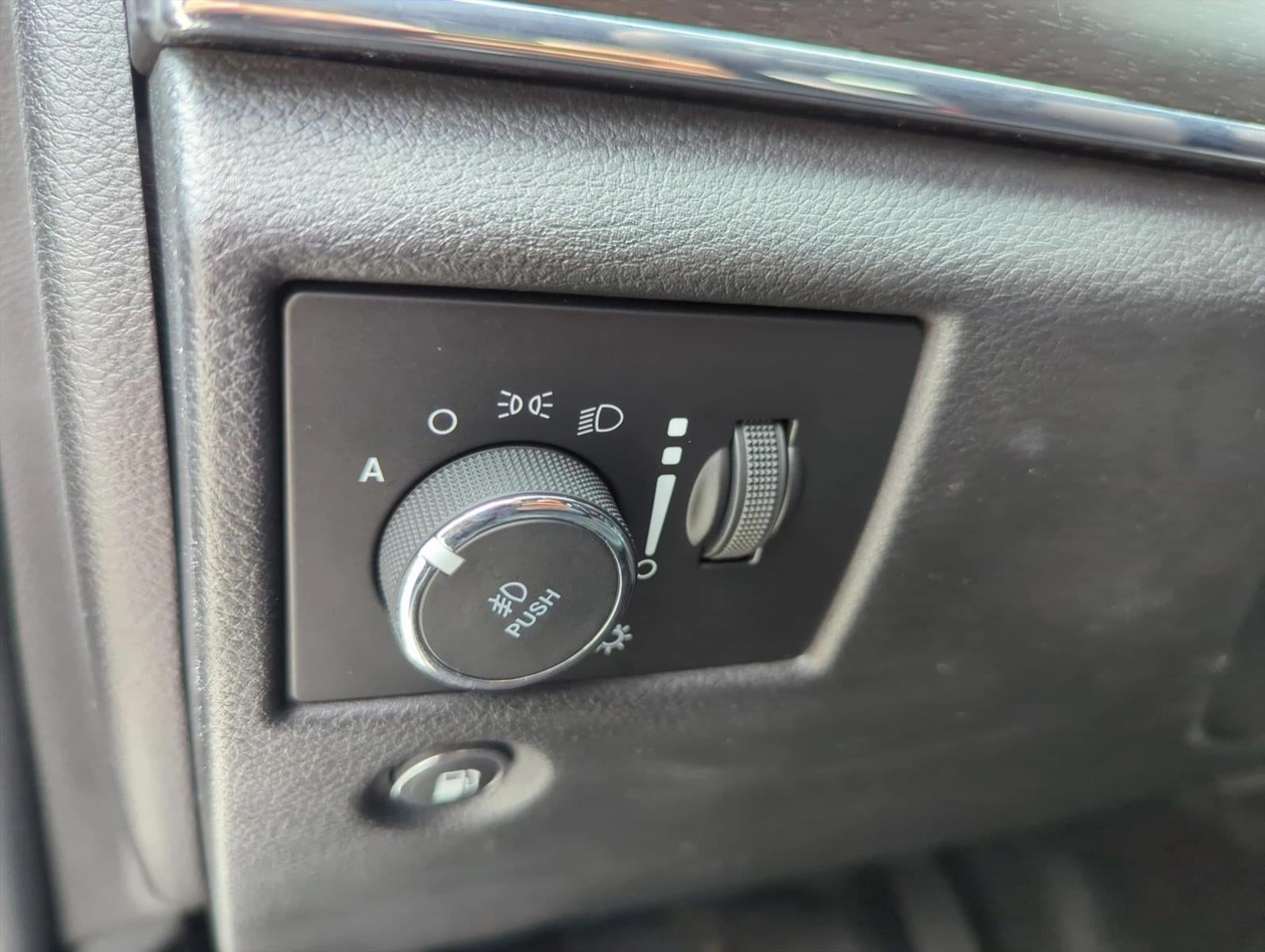 2018 Jeep Grand Cherokee Limited 4x2
