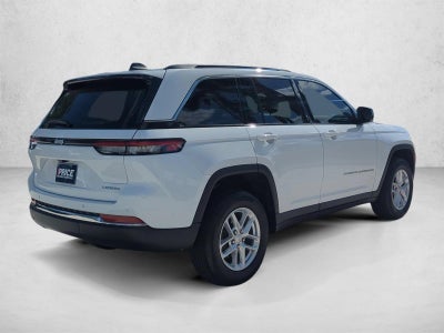 2025 Jeep Grand Cherokee Laredo 4x2