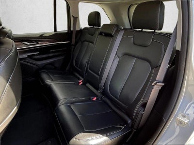 2023 Jeep Grand Cherokee Limited 4x2