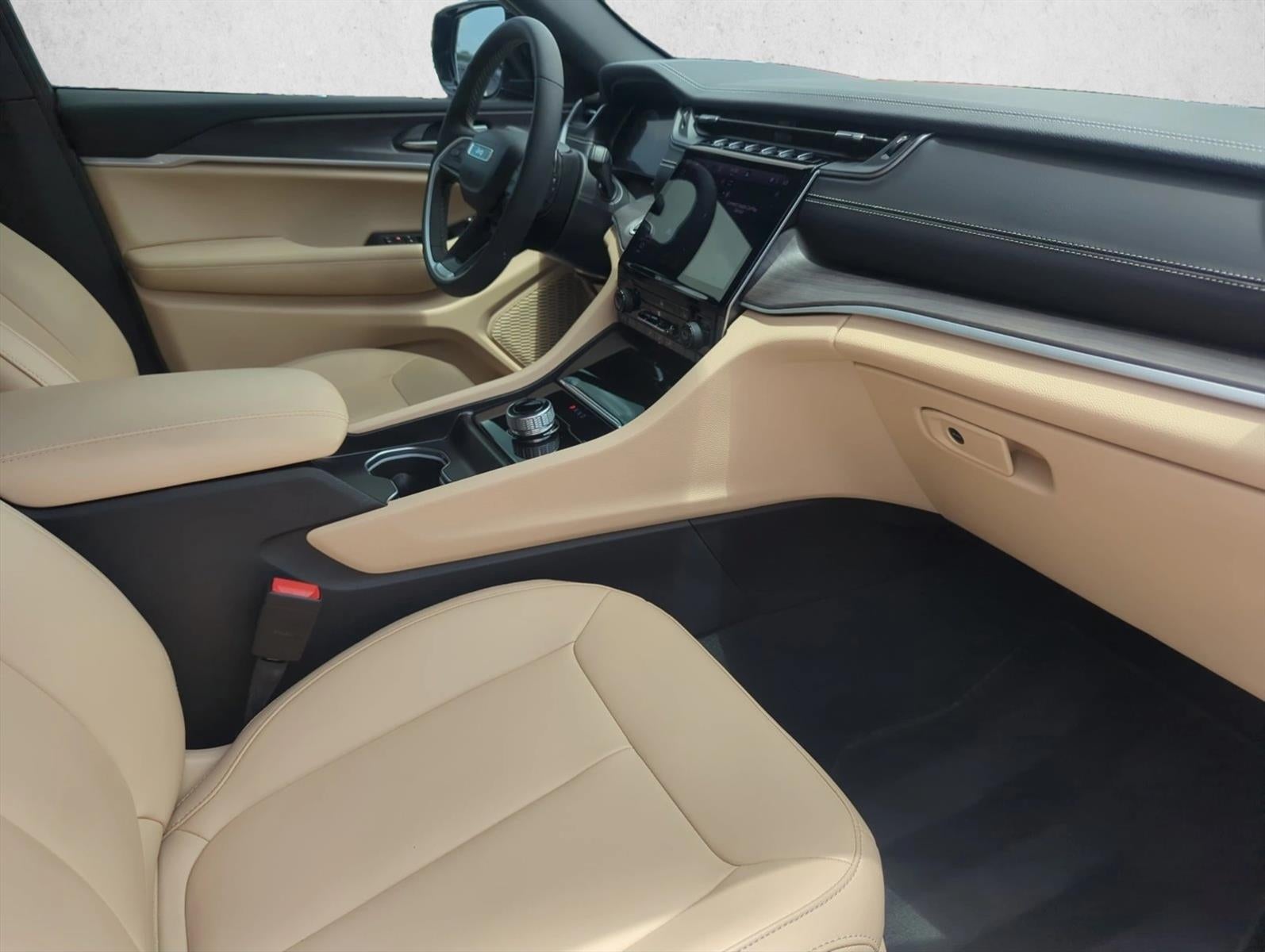 2025 Jeep Grand Cherokee Limited 4x2
