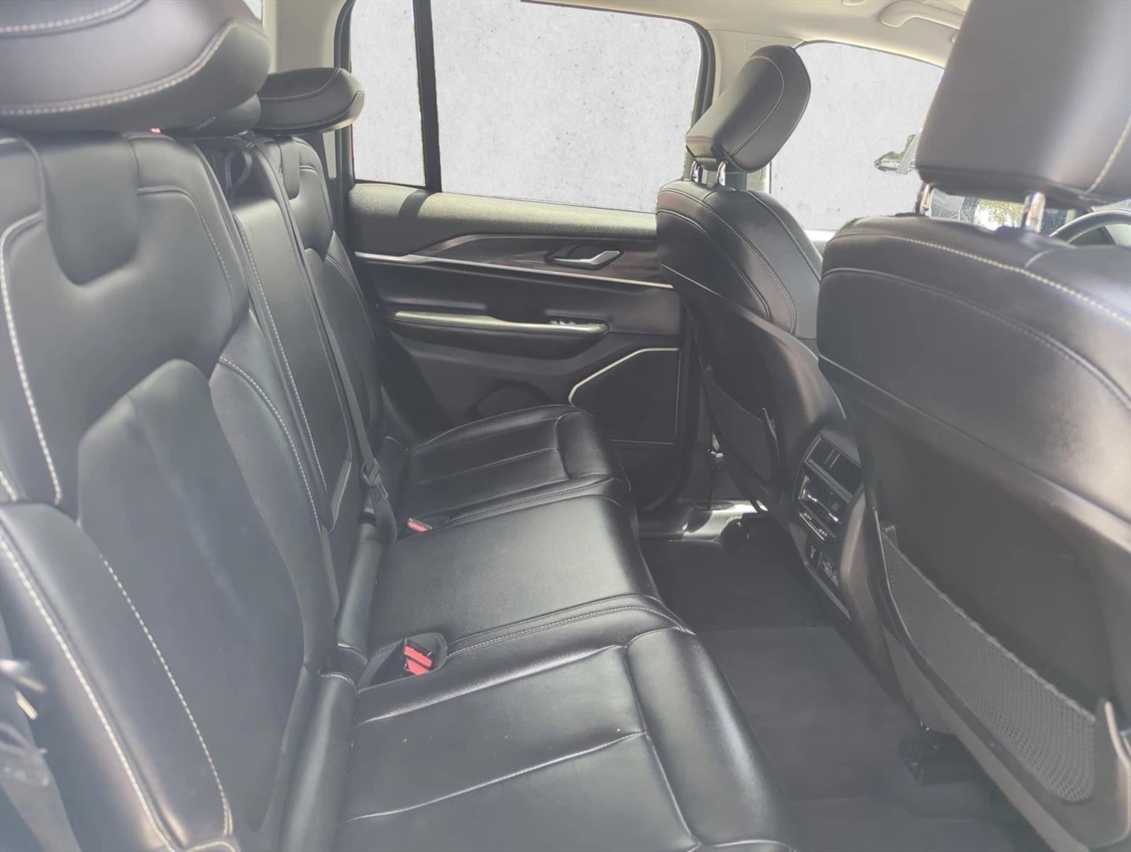 2022 Jeep Grand Cherokee Limited 4x2
