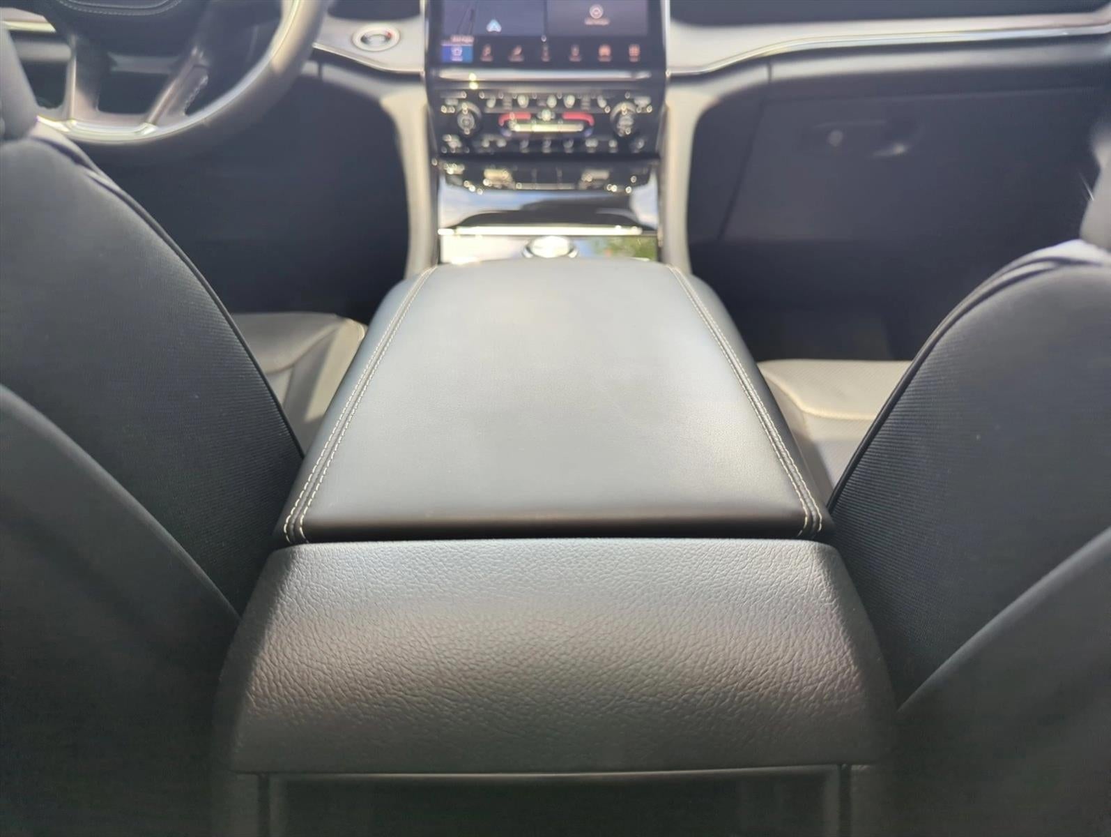 2024 Jeep Grand Cherokee Overland 4x4
