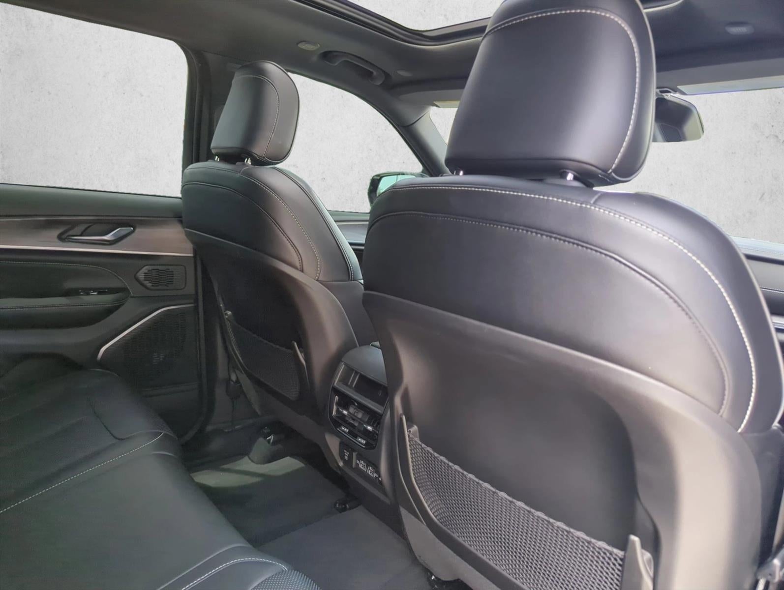 2024 Jeep Grand Cherokee Overland 4x4
