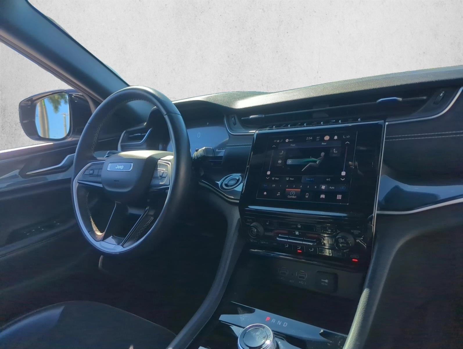 2022 Jeep Grand Cherokee L Altitude 4x2