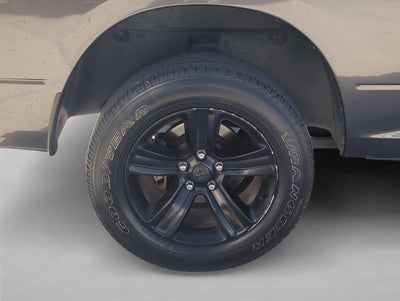 2017 RAM 1500 Night 4x4 Crew Cab 5'7" Box