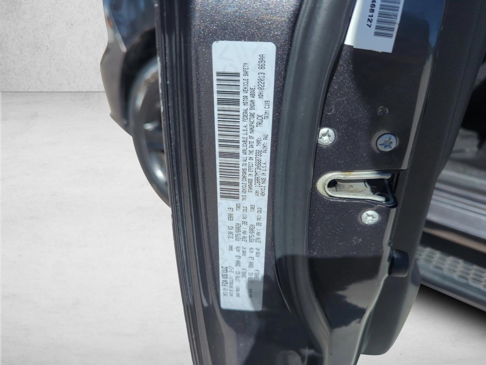 2017 RAM 1500 Night 4x4 Crew Cab 5'7" Box