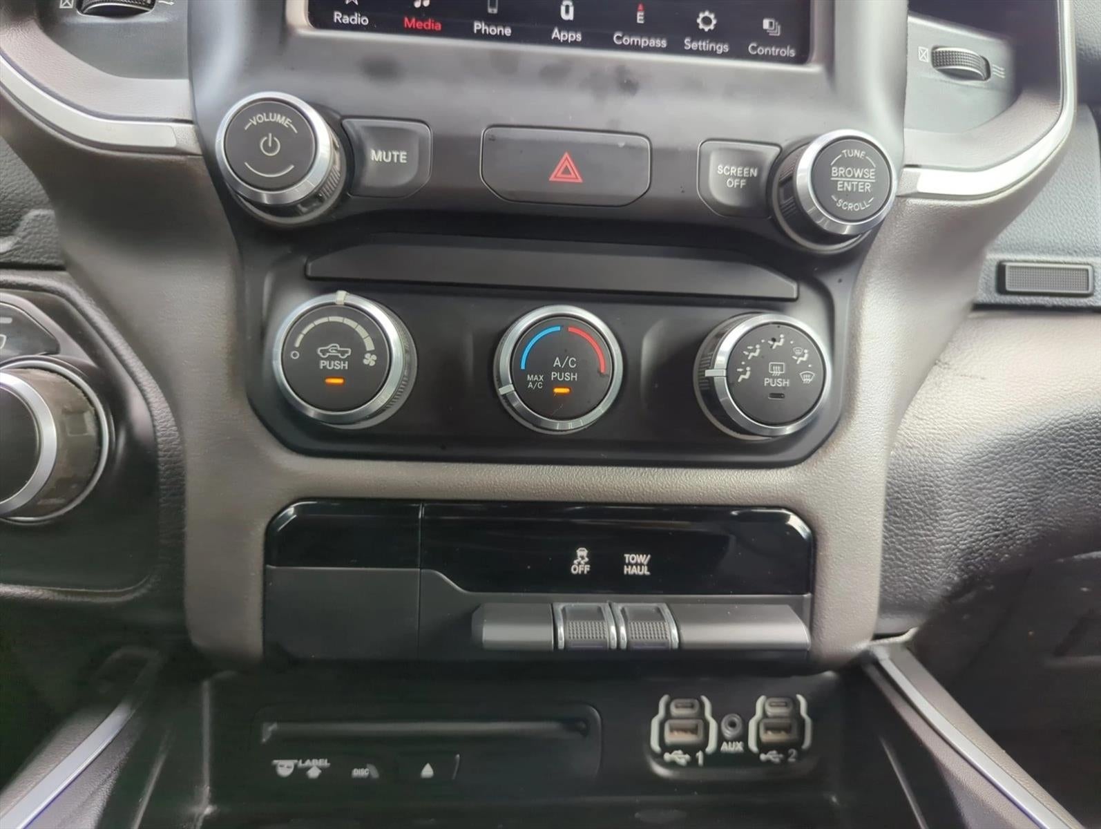 2019 RAM 1500 Big Horn/Lone Star 4x2 Crew Cab 5'7" Box