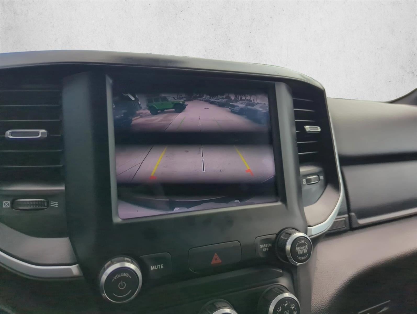 2019 RAM 1500 Big Horn/Lone Star 4x2 Crew Cab 5'7" Box