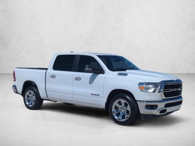 2020 RAM 1500 Lone Star 4x2 Crew Cab 5'7" Box