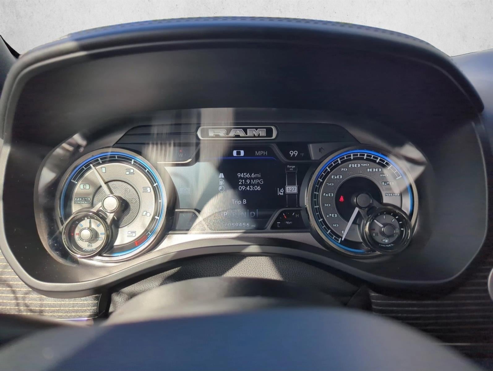 2021 RAM 1500 Limited 4x4 Crew Cab 5'7" Box